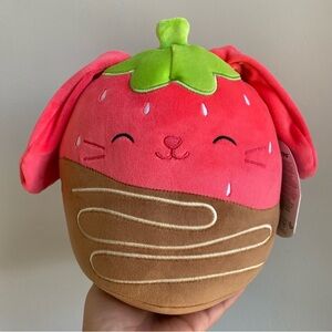 Gunda Chocolate Strawberry Rabbit 8” Easter Squishmallows 2025